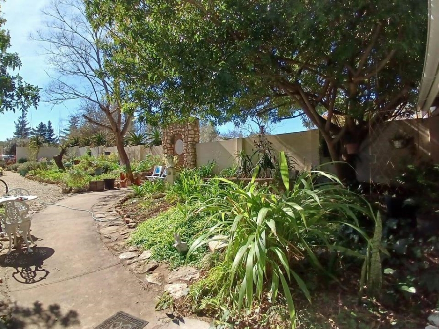 2 Bedroom Property for Sale in Stilbaai Oos Western Cape